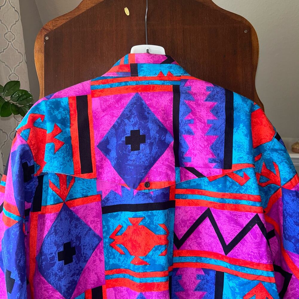 Wrangler Vintage Geometric Button-Down Brushpopper shirt - Picture 10 of 12